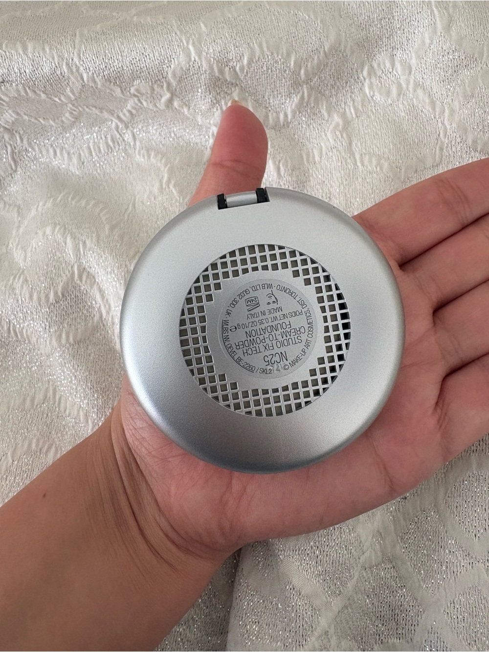 MAC Studio Fix Tech Cream-to-Powder Foundation - Silver Box - Picture 5 of 6